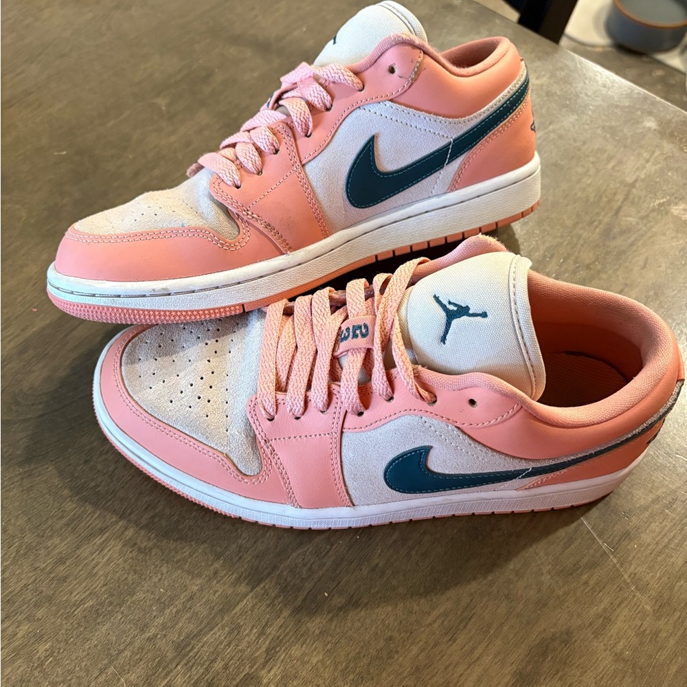 Nike Jordan 1 Low- Coral and Teal